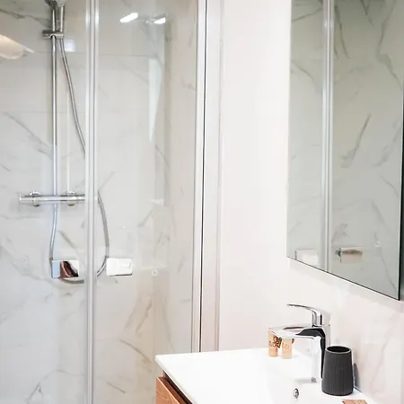 Weliving Semesterbostad *